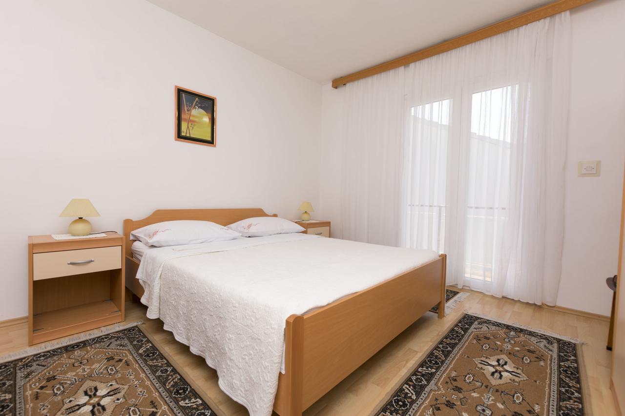 Apartments Visnja Primošten المظهر الخارجي الصورة