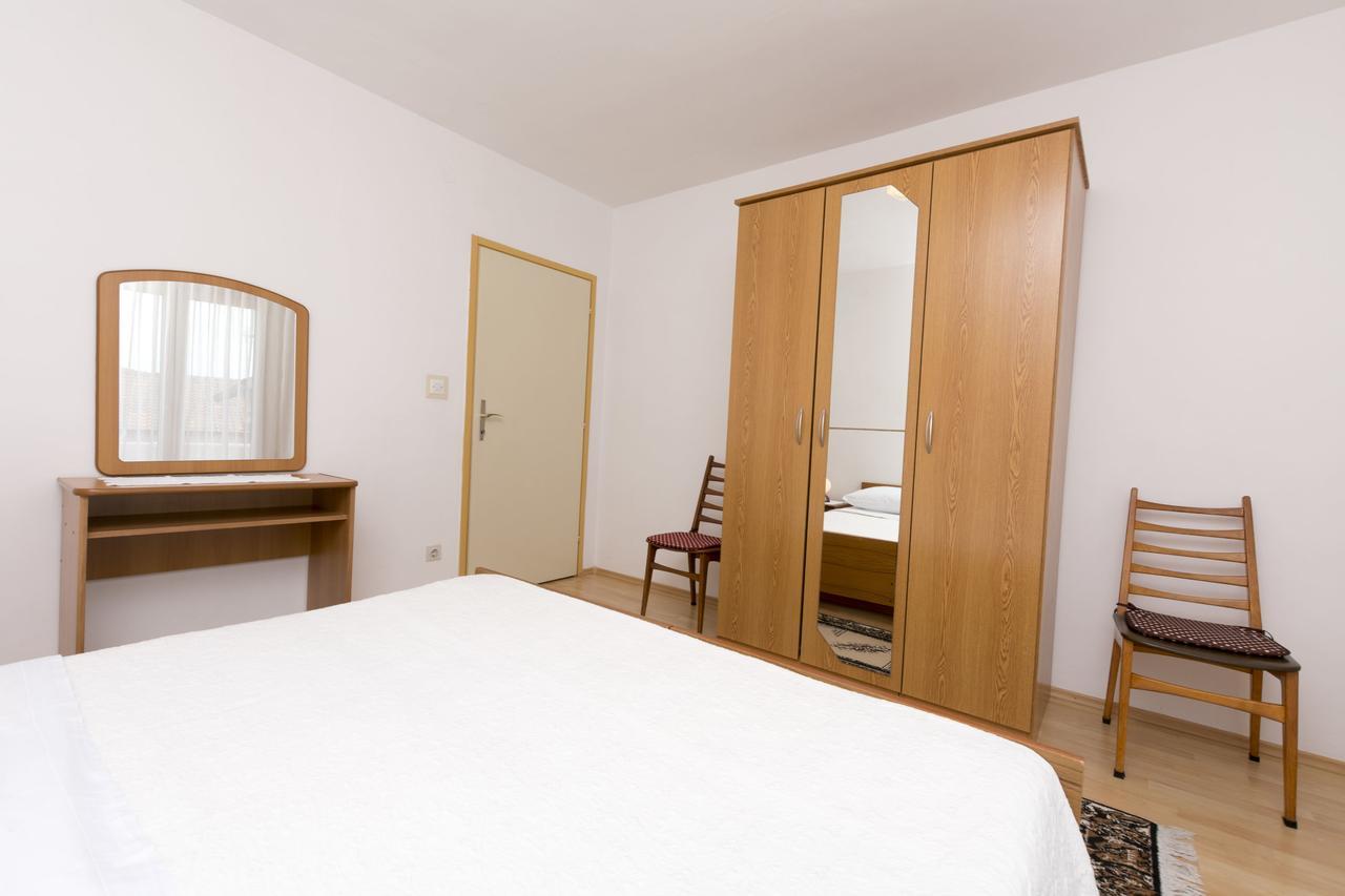 Apartments Visnja Primošten المظهر الخارجي الصورة