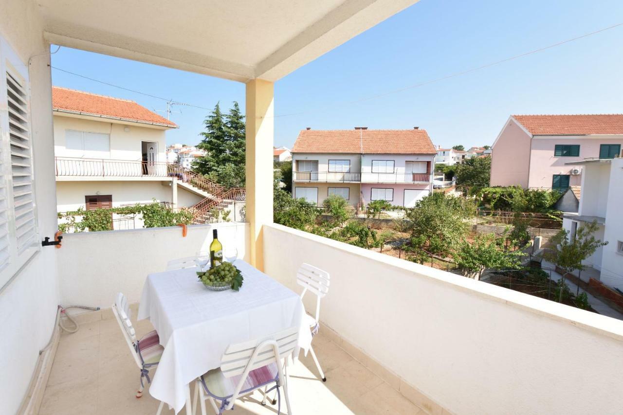 Apartments Visnja Primošten المظهر الخارجي الصورة